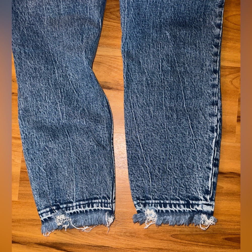 Abercrombie Ripped High Rise Mom Jean - Picture 3 of 4